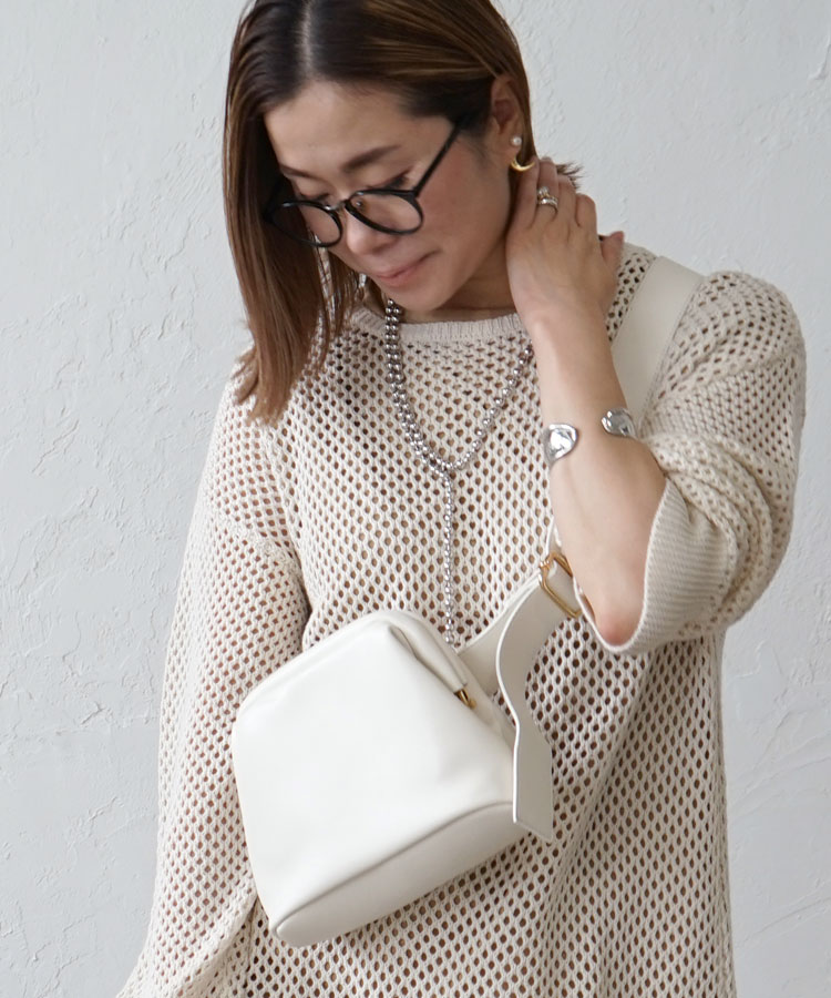 膝蹴りニットパンツ