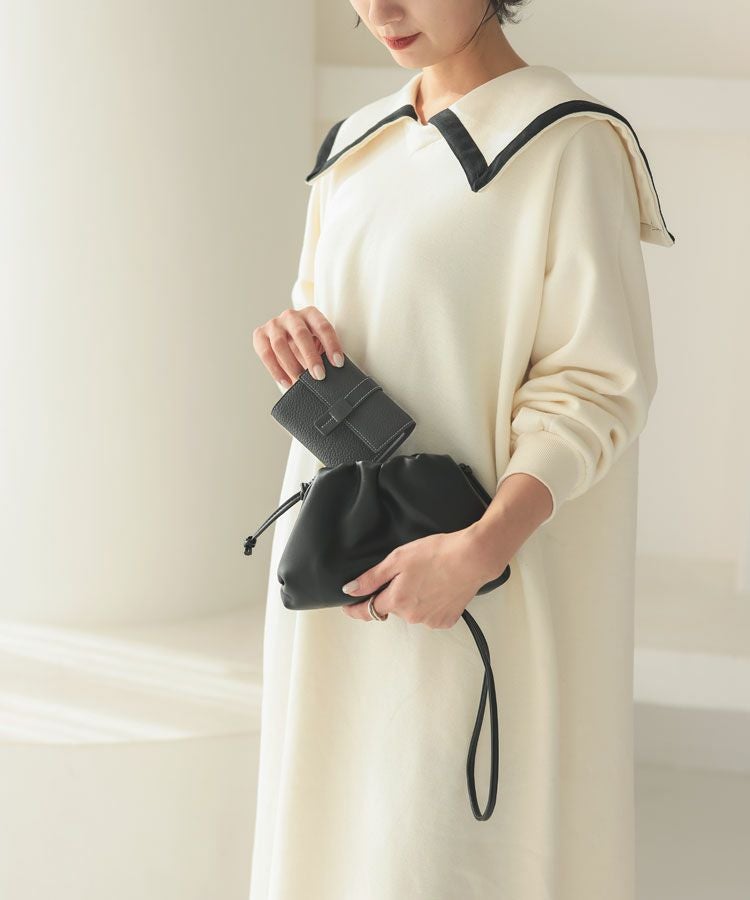 ベージュ × ブラック モノグラム柄 三つ折りウォレット レザーバイカラー三つ折り財布 メール便 | DONOBAN