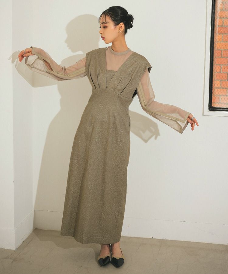 V line jacquard dress