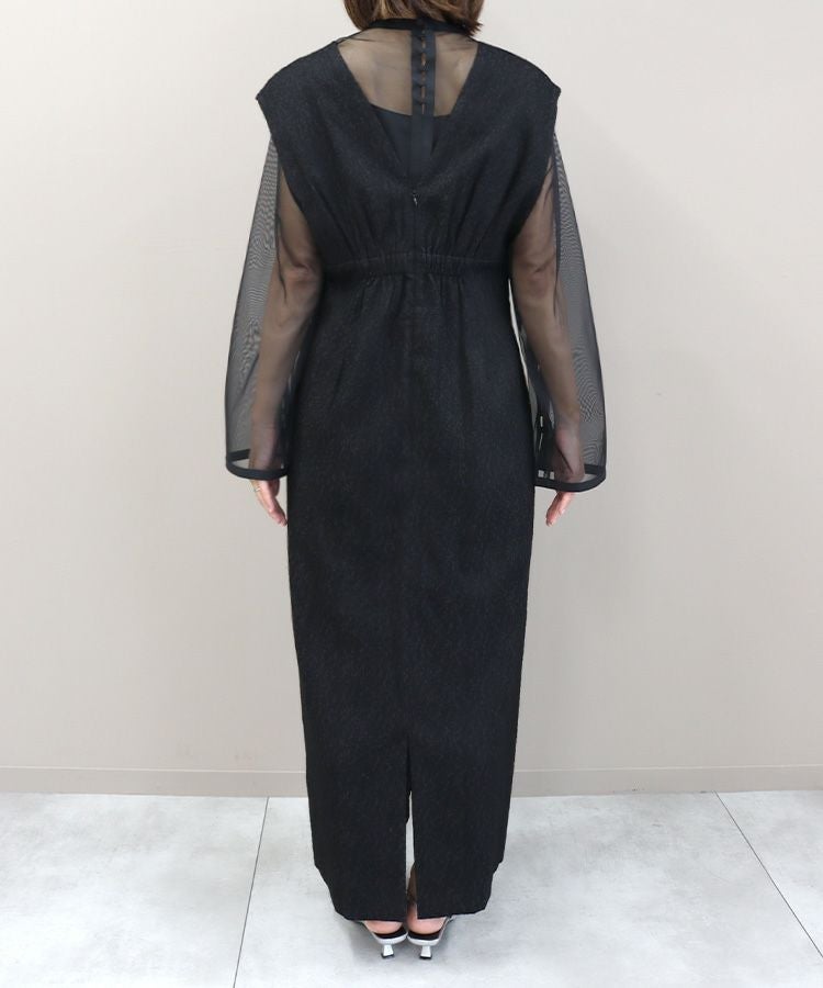 V line jacquard dress