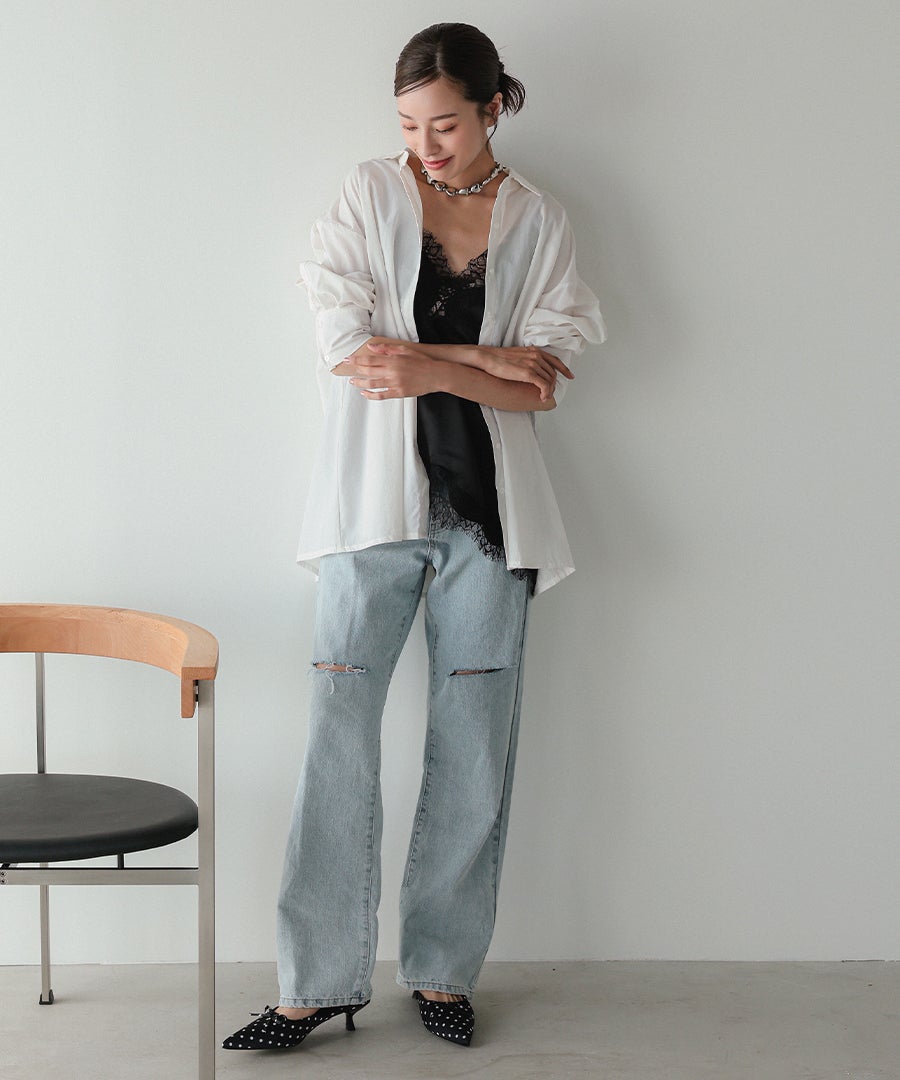 美脚ダメージストレートデニム